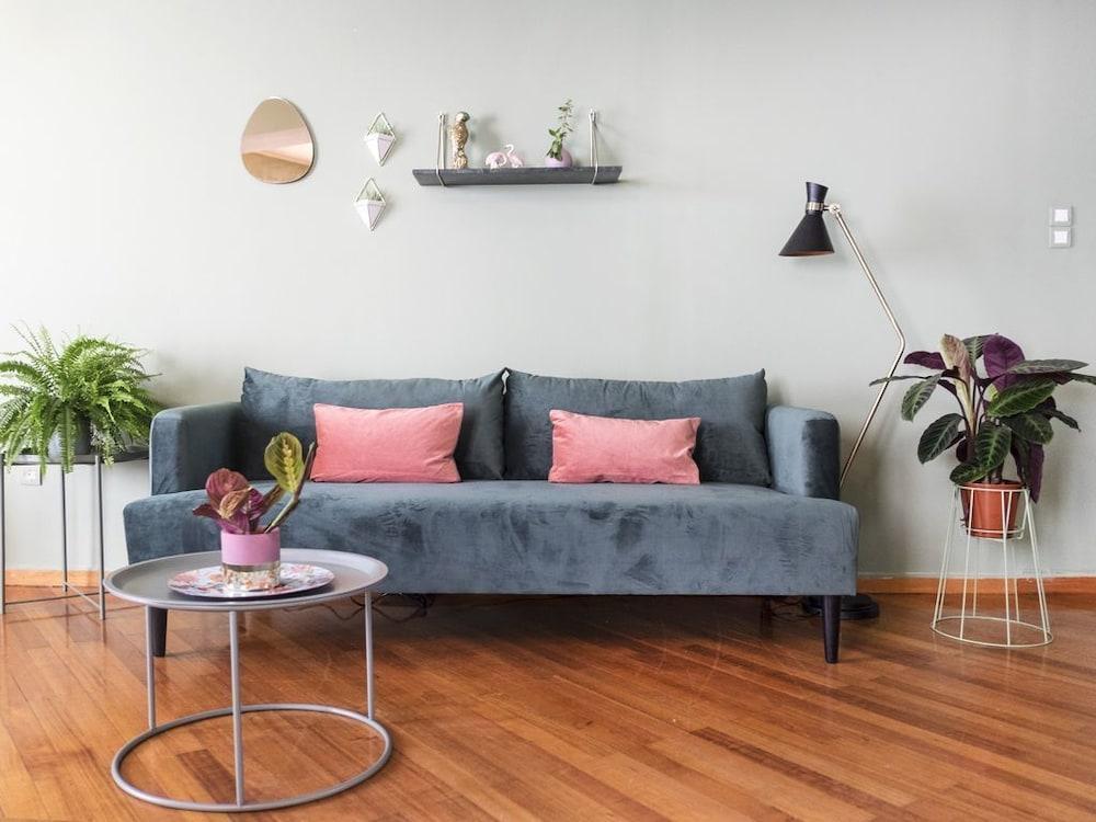 Live Life Plaka Apartment Атина Екстериор снимка