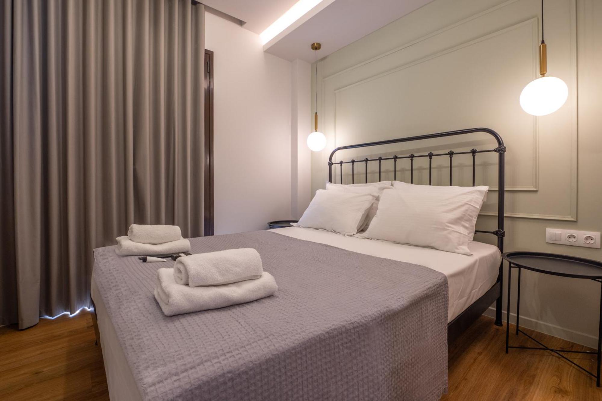 Live Life Plaka Apartment Атина Екстериор снимка