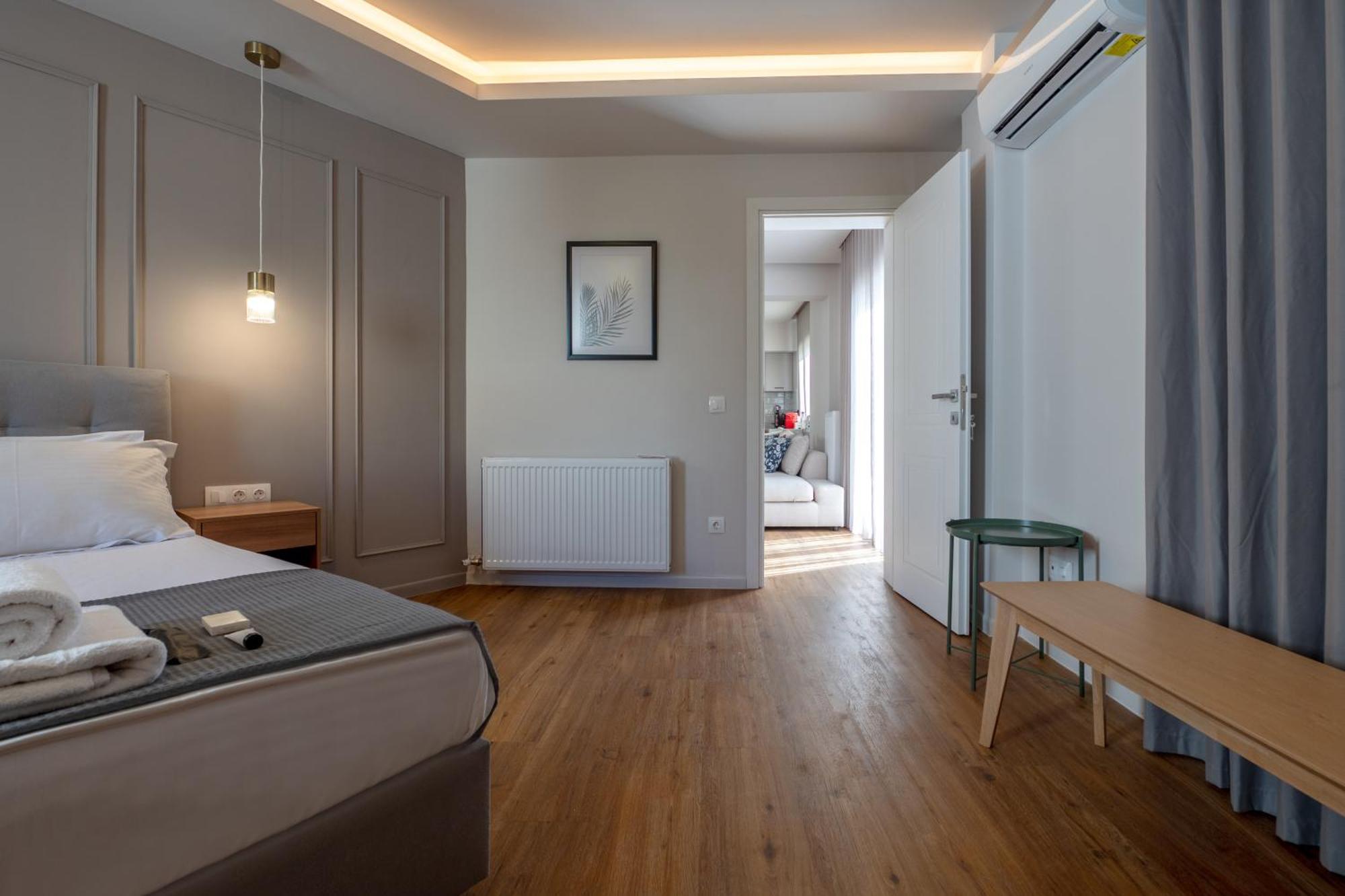 Live Life Plaka Apartment Атина Екстериор снимка
