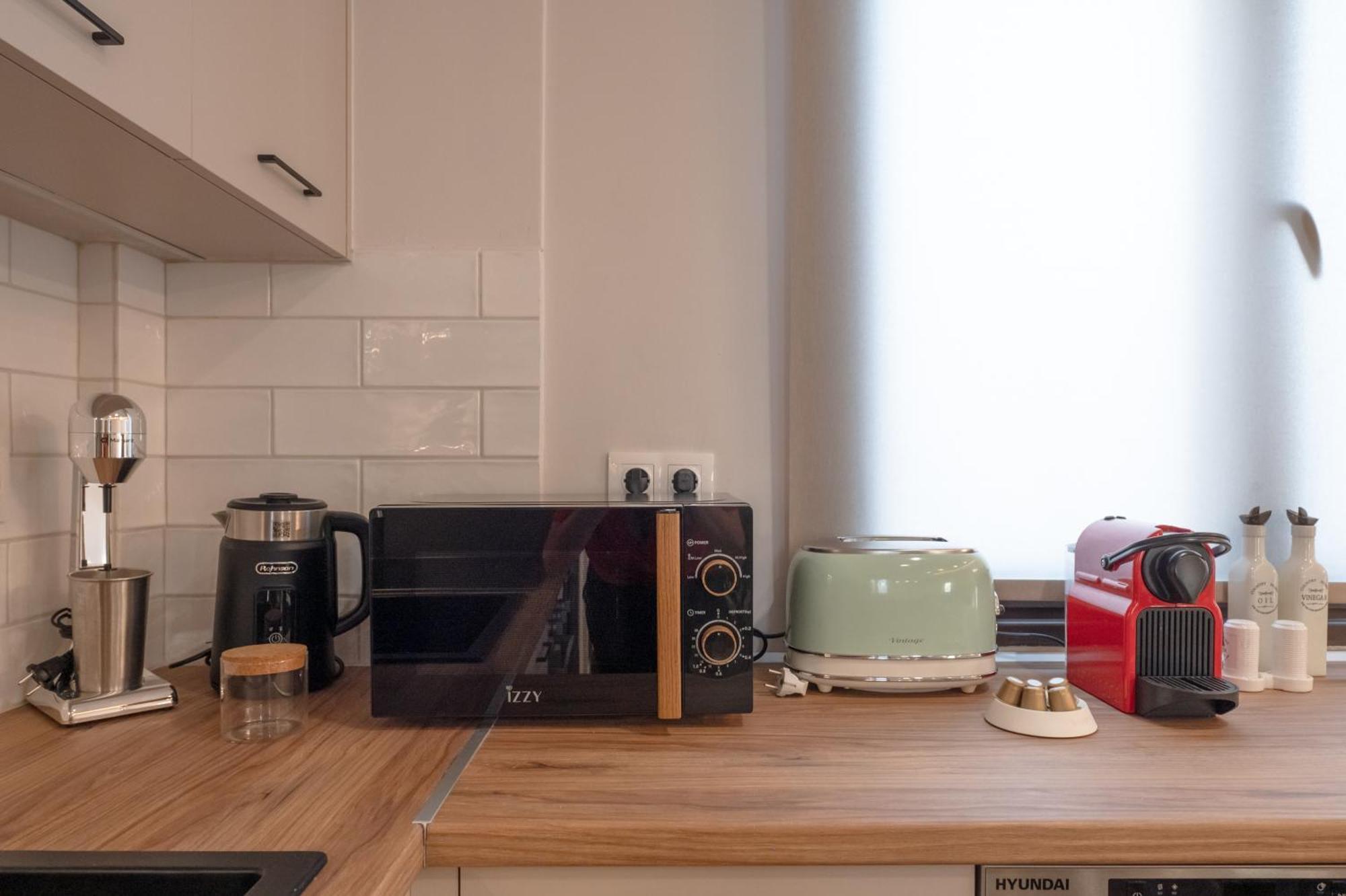 Live Life Plaka Apartment Атина Екстериор снимка