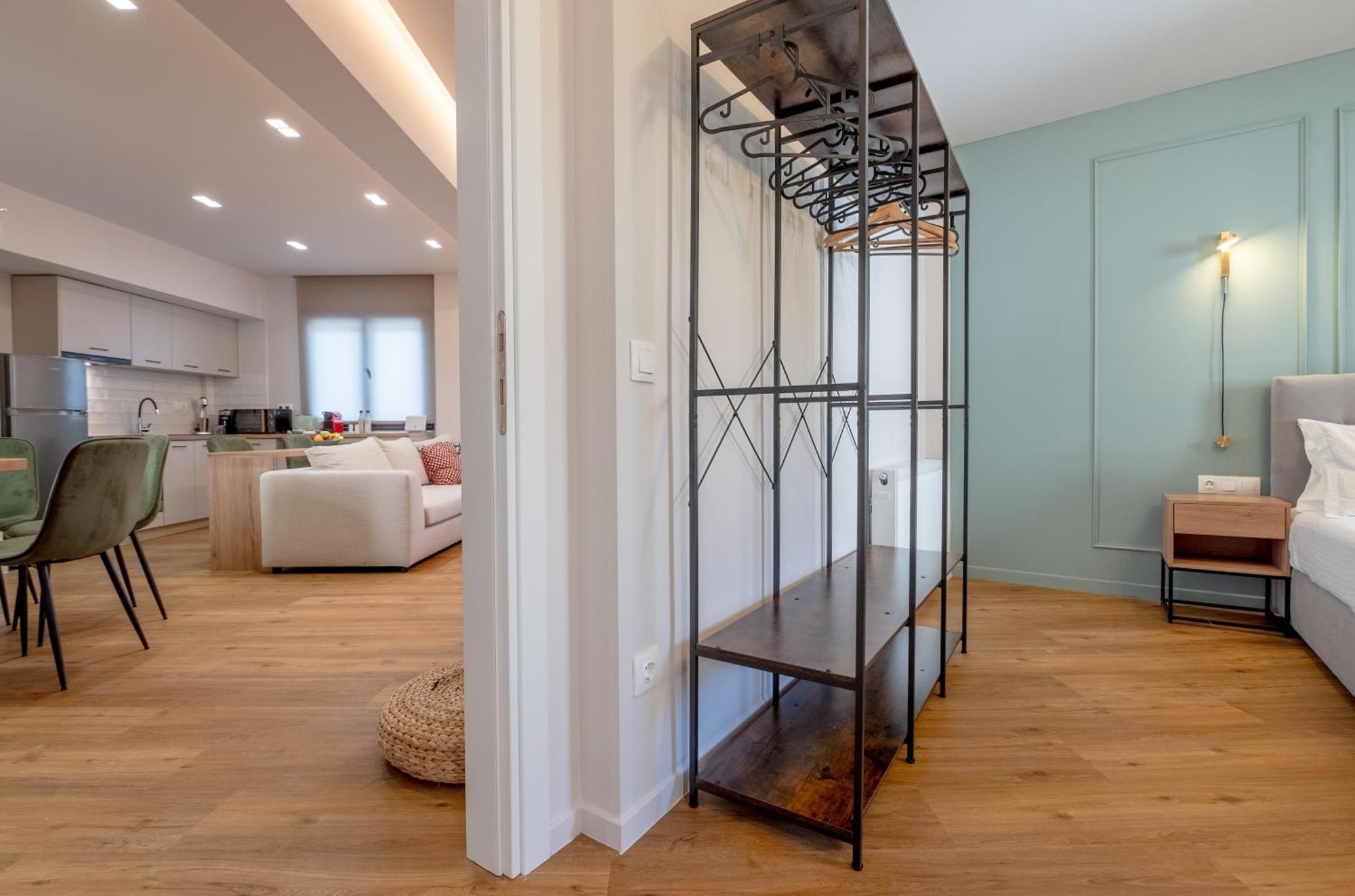 Live Life Plaka Apartment Атина Екстериор снимка