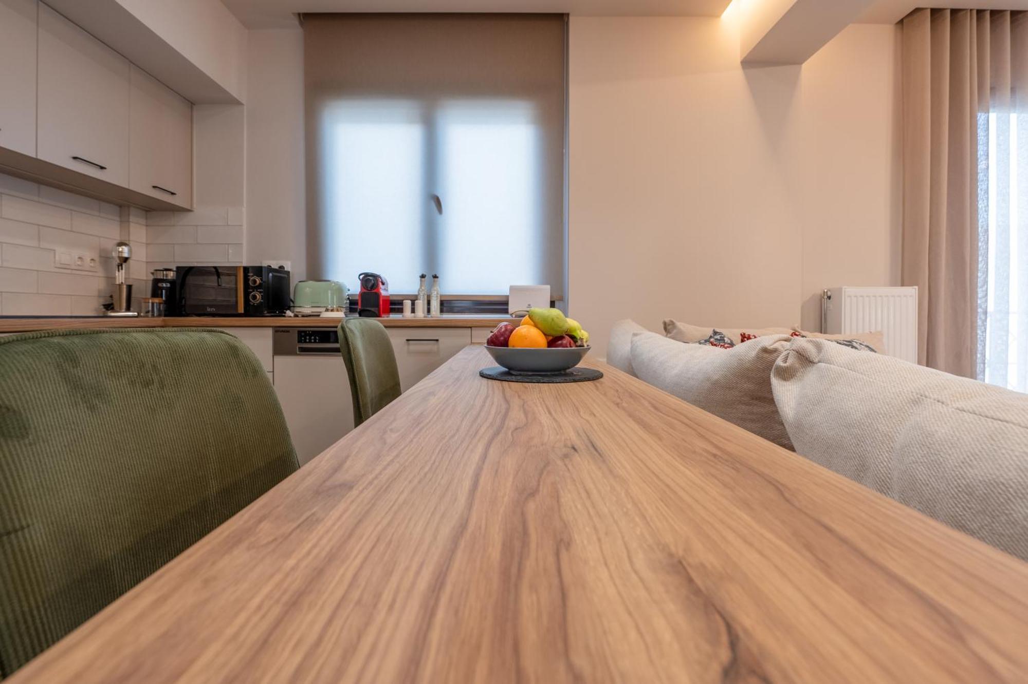 Live Life Plaka Apartment Атина Екстериор снимка