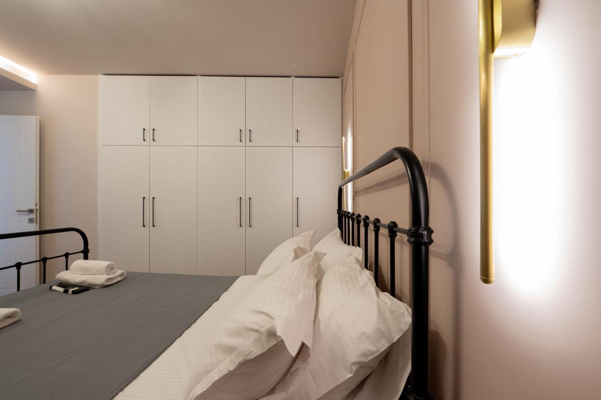Live Life Plaka Apartment Атина Екстериор снимка