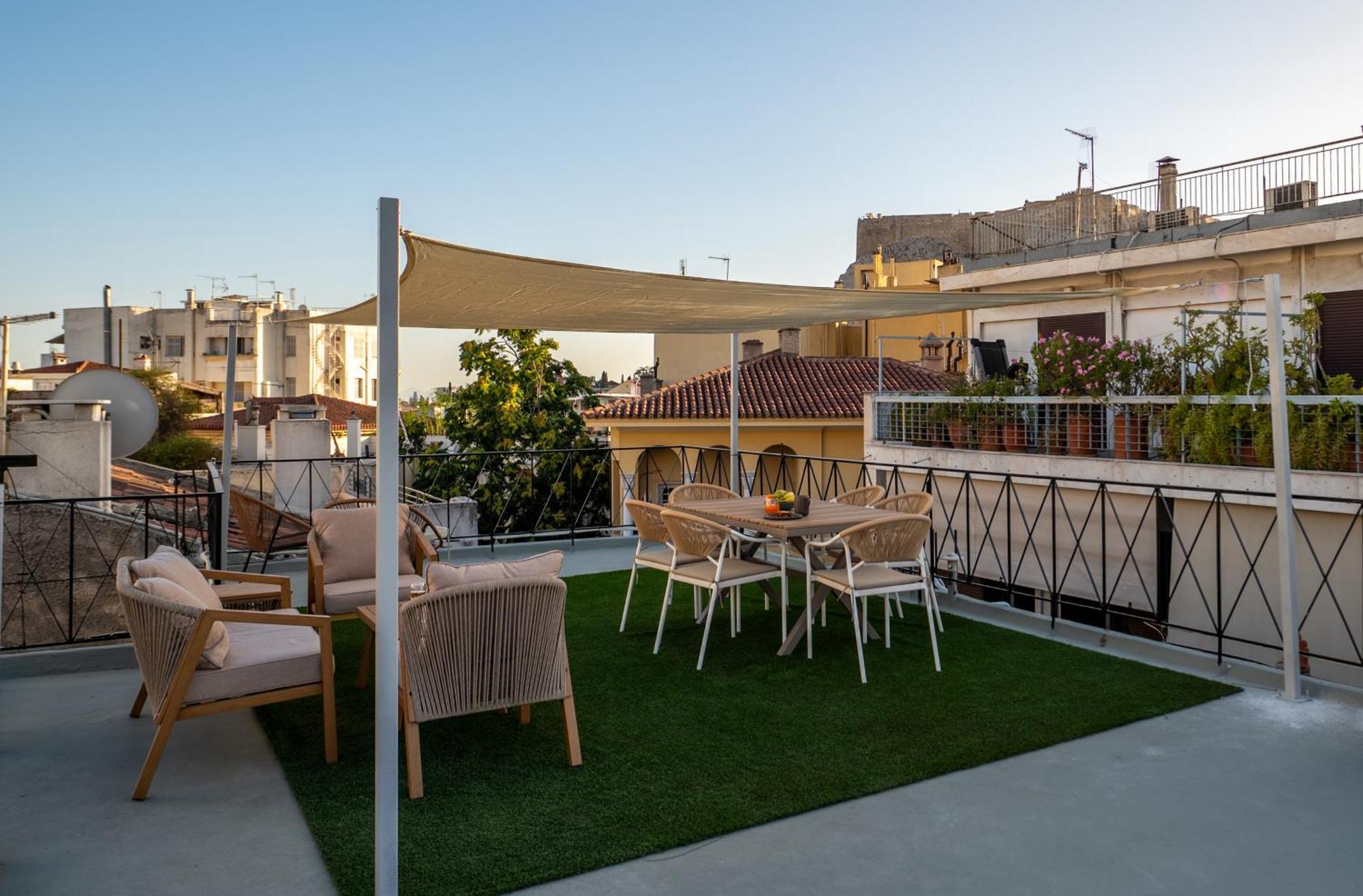 Live Life Plaka Apartment Атина Екстериор снимка