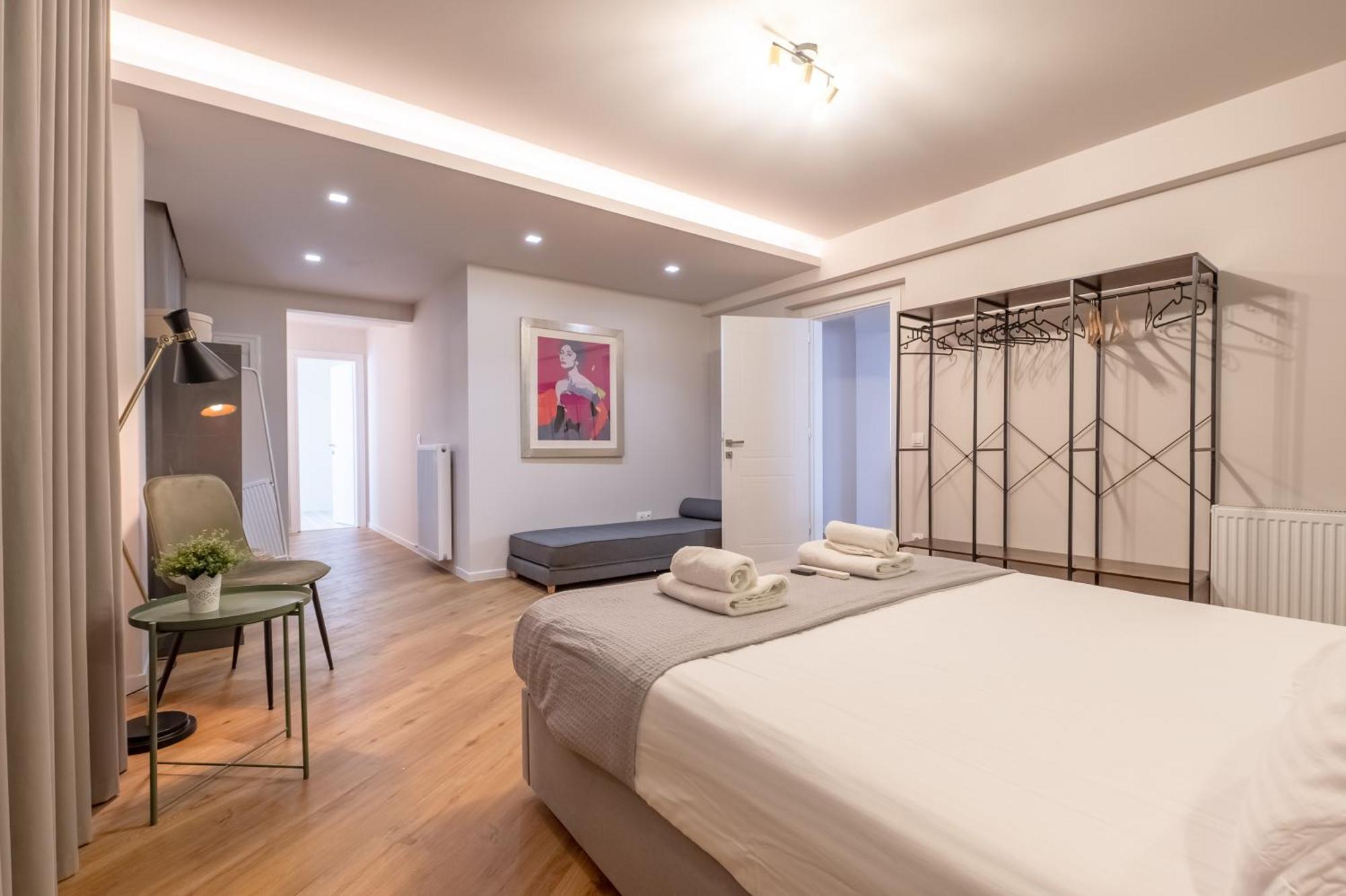 Live Life Plaka Apartment Атина Екстериор снимка