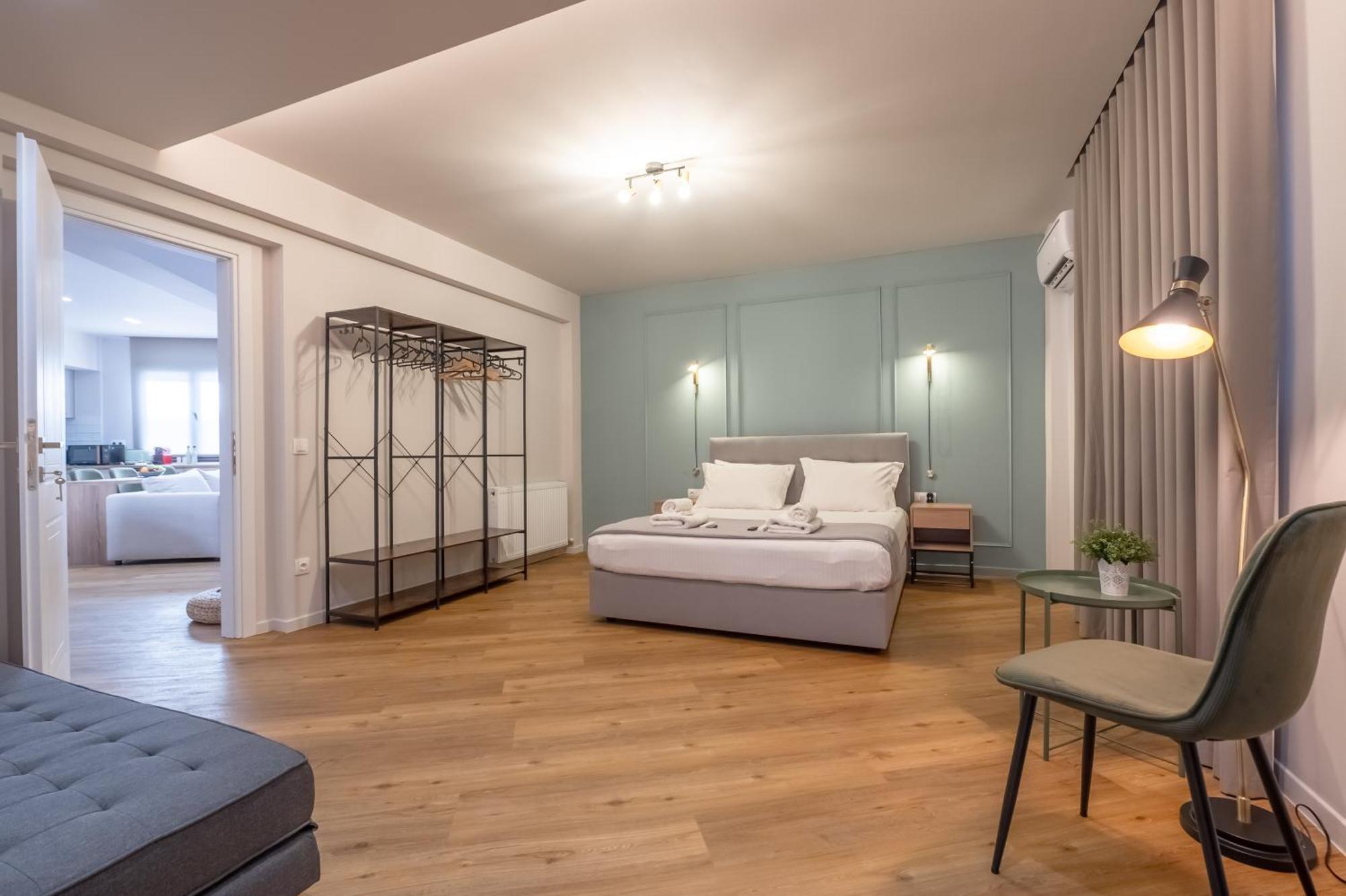 Live Life Plaka Apartment Атина Екстериор снимка